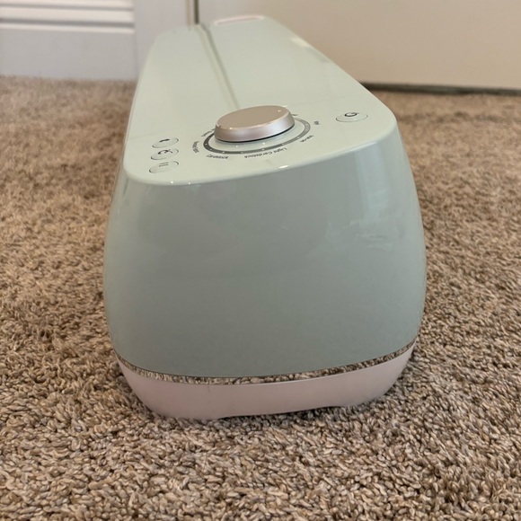 Cricut Explorer Air 2 | Included with cricut basic tools set, and with cords! - Picture 8 of 11